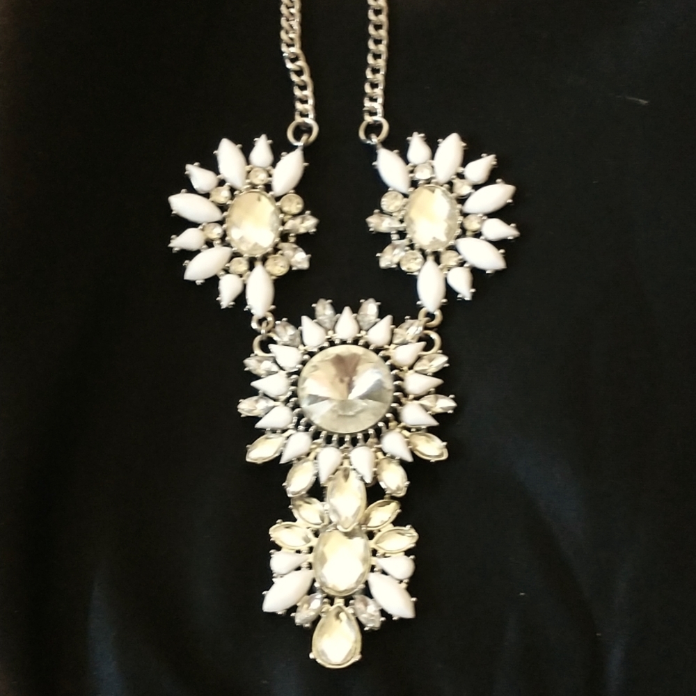 flower neckless